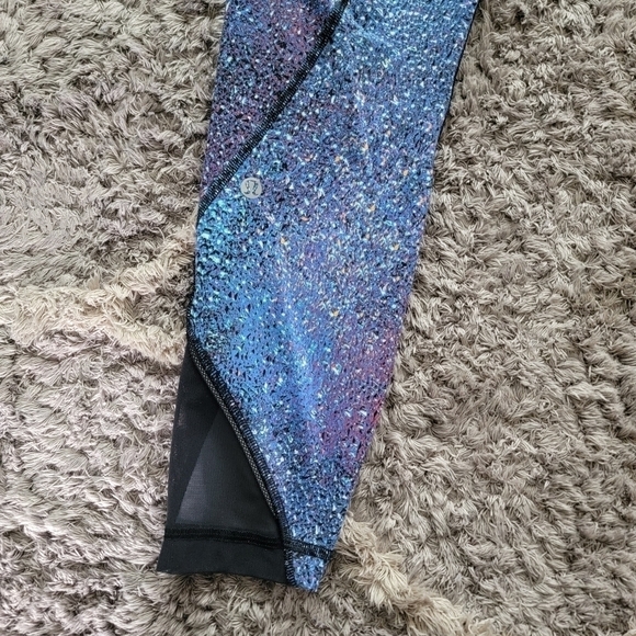 Lululemon Inspire Tight II 8 - Picture 11 of 14